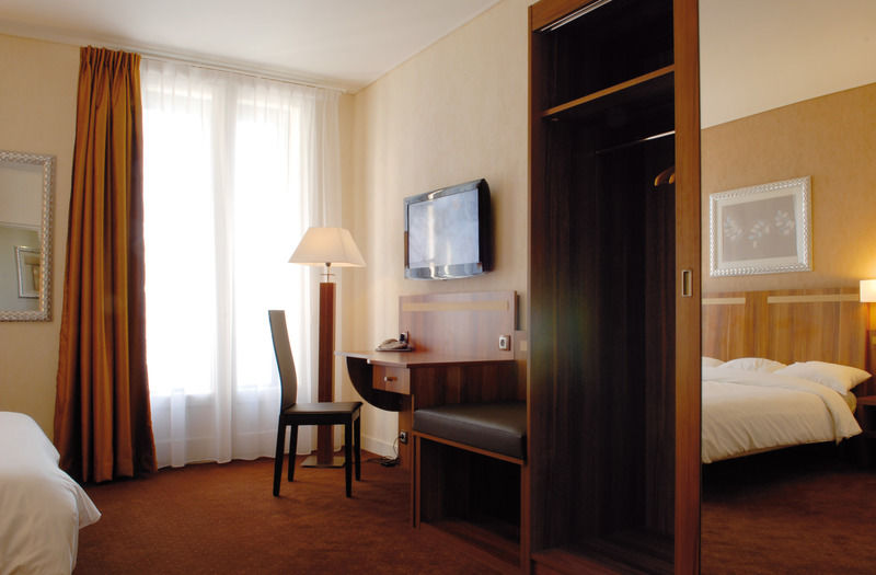 Hotel The Originals Du Grand Monarque Nantes Gare Exterior foto